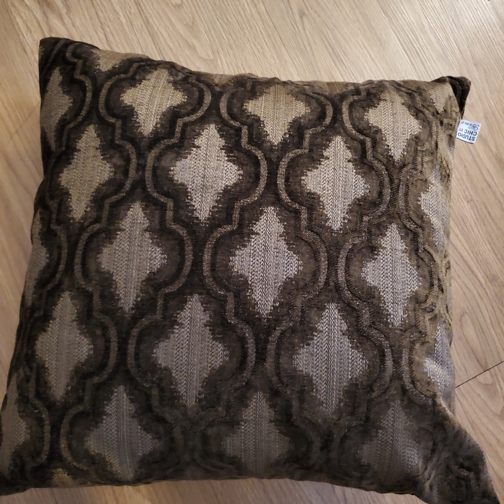 Pillows - Picture 3 of 4